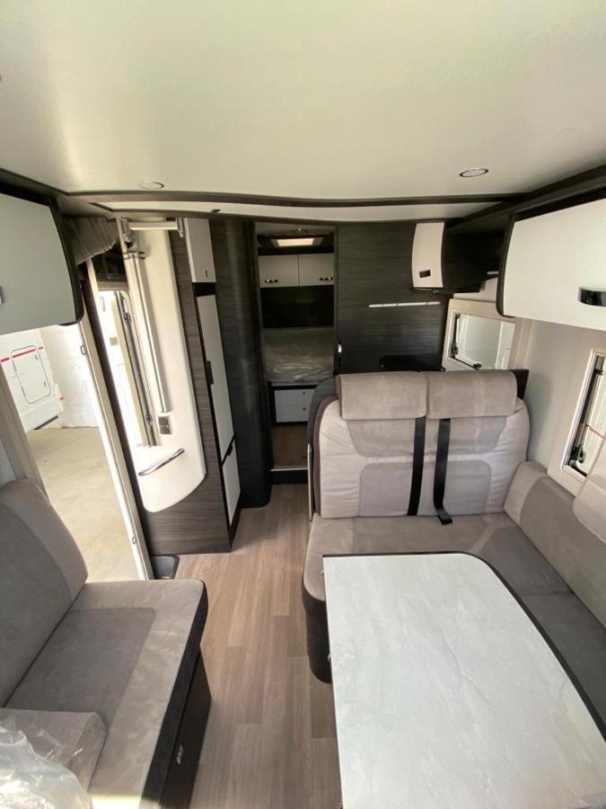 Magnifica Autocaravana Adria Matrix Axess 670Sl Гранада Экстерьер фото